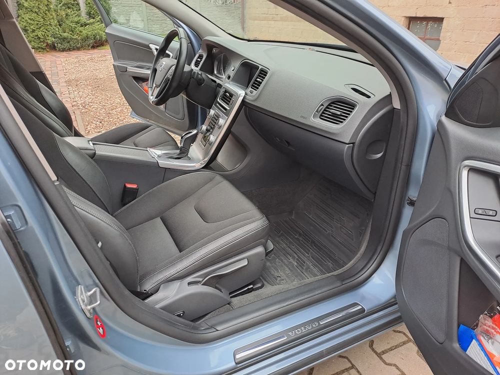 Volvo S60 D3 Drive-E Momentum - 7