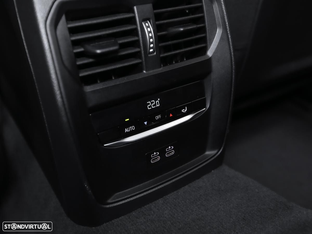 BMW 330 i Touring xDrive Aut. - 21