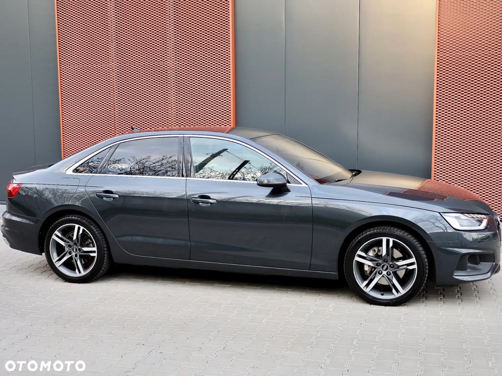 Audi A4 Limousine 40 TFSI S tronic - 14