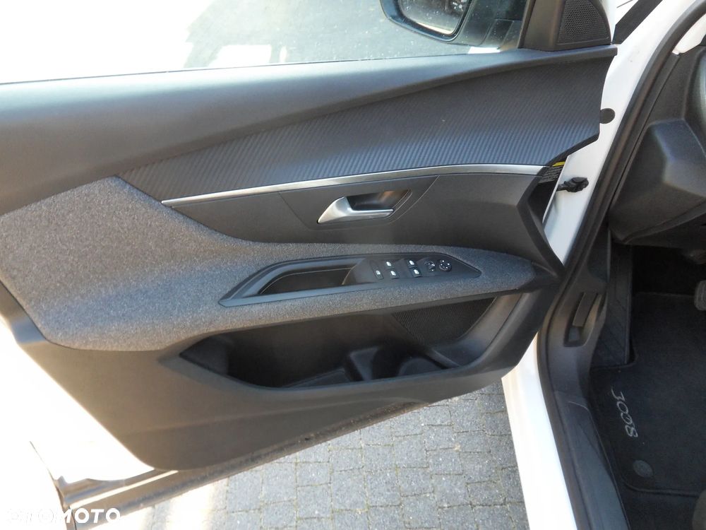 Peugeot 3008 1.5 BlueHDi Allure S&S EAT8 - 13