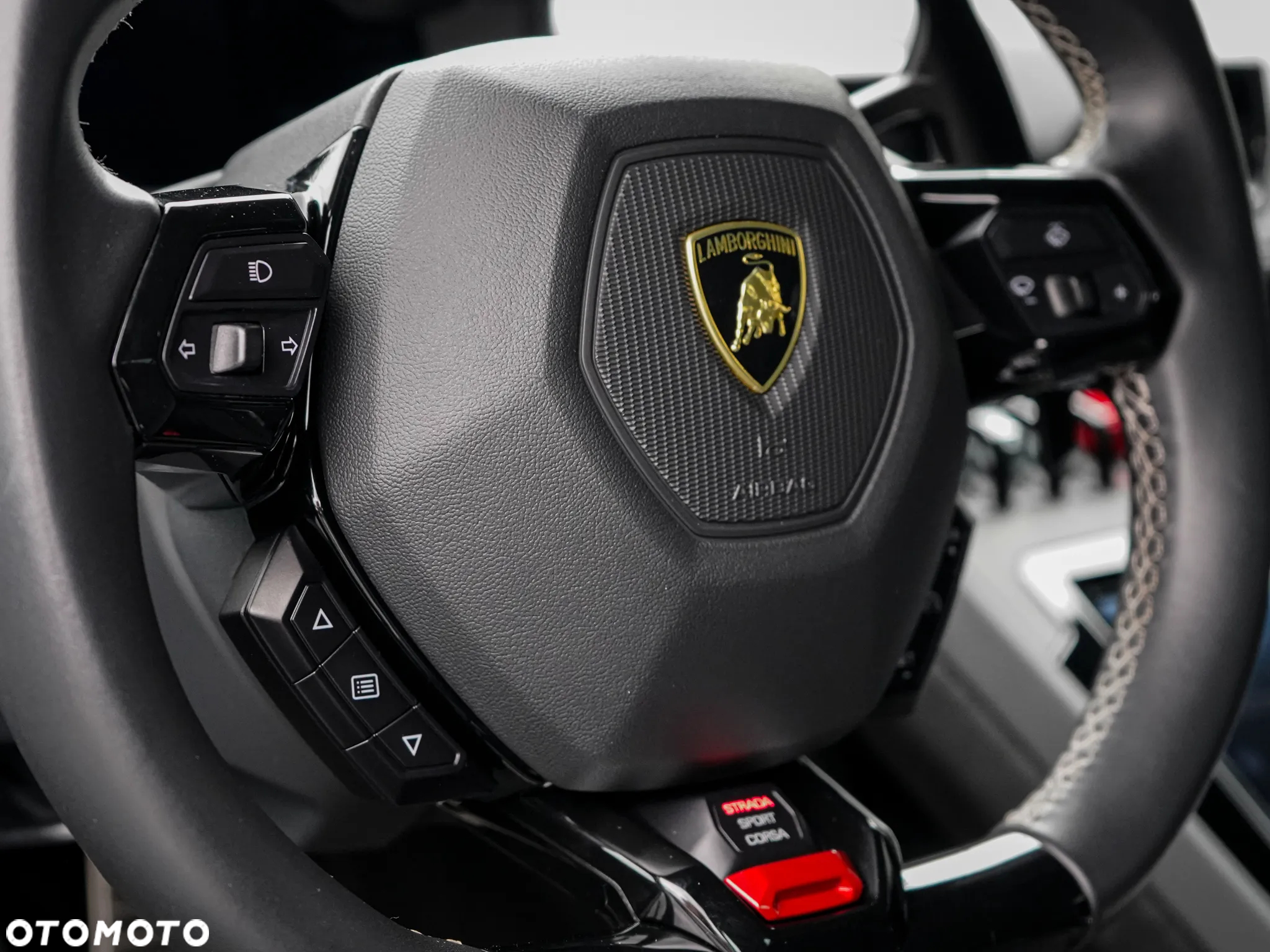 Lamborghini Huracan EVO - 18
