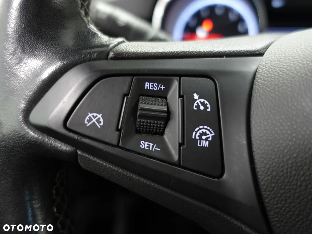 Opel Astra 1.2 Turbo Edition - 37