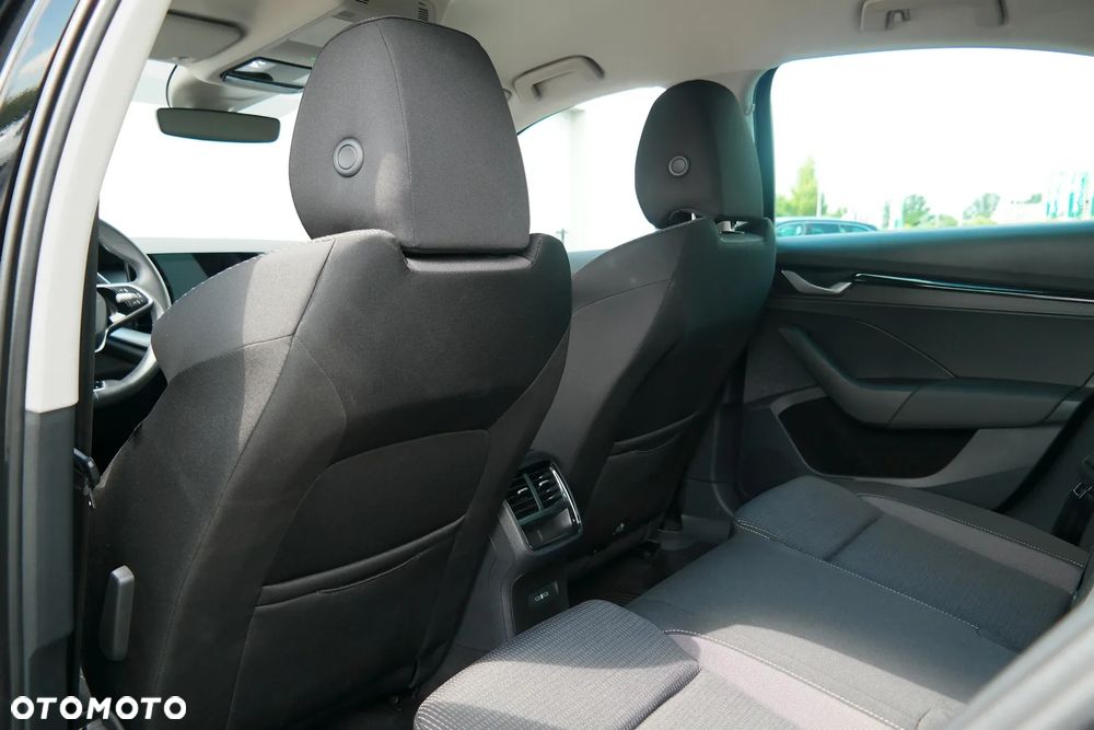 Skoda Octavia 1.5 TSI Selection - 10