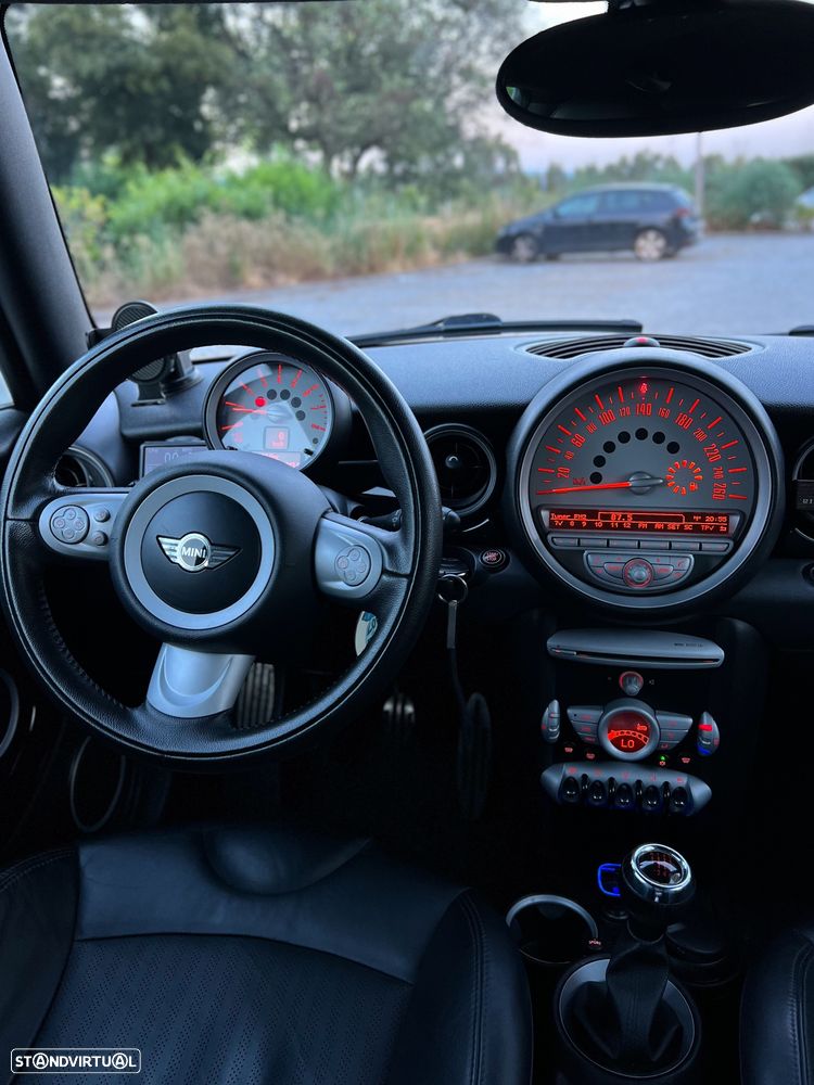 MINI 3 Portas John Cooper Works - 10