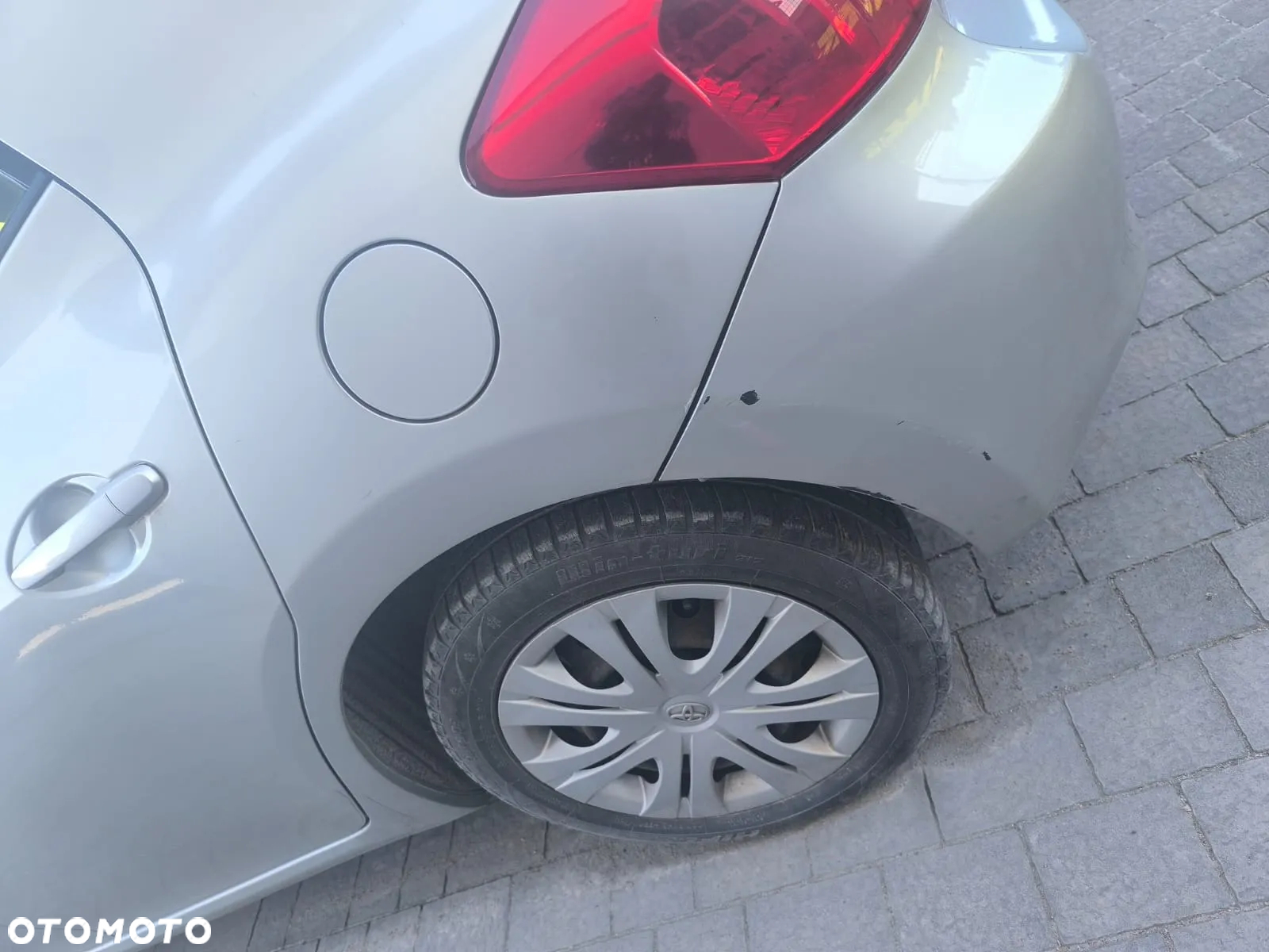 Toyota Auris 2.0 D-4D - 10