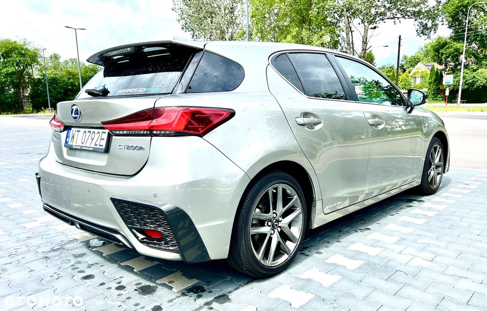 Lexus CT 200h F Sport Edition - 3