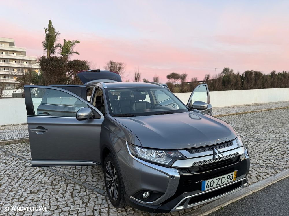 Mitsubishi Outlander 2.0 Kaiteki CVT - 14