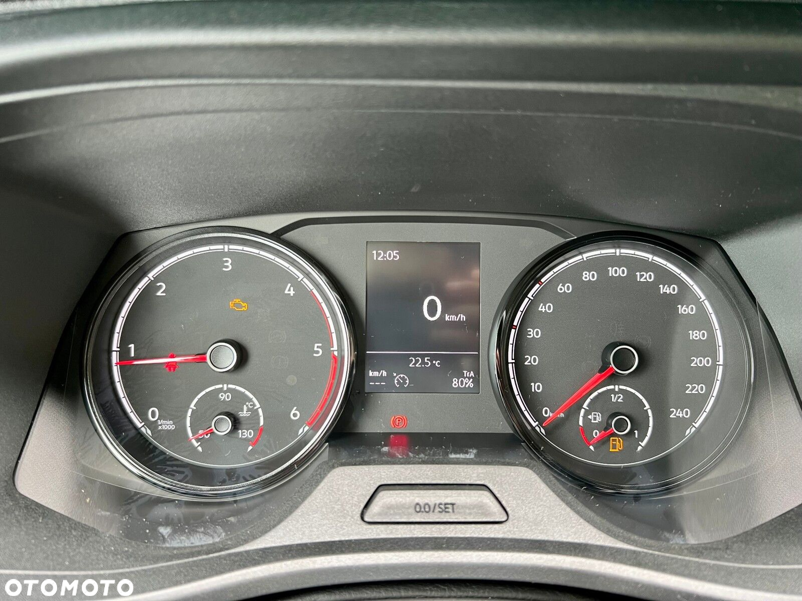 Volkswagen Transporter Transporter 6.1 Furgon silnik: 2,0 l TDI SCR 110 kW / skrzynia biegów: 6-biegowa manualna rozstaw osi: 3400 mm - 19