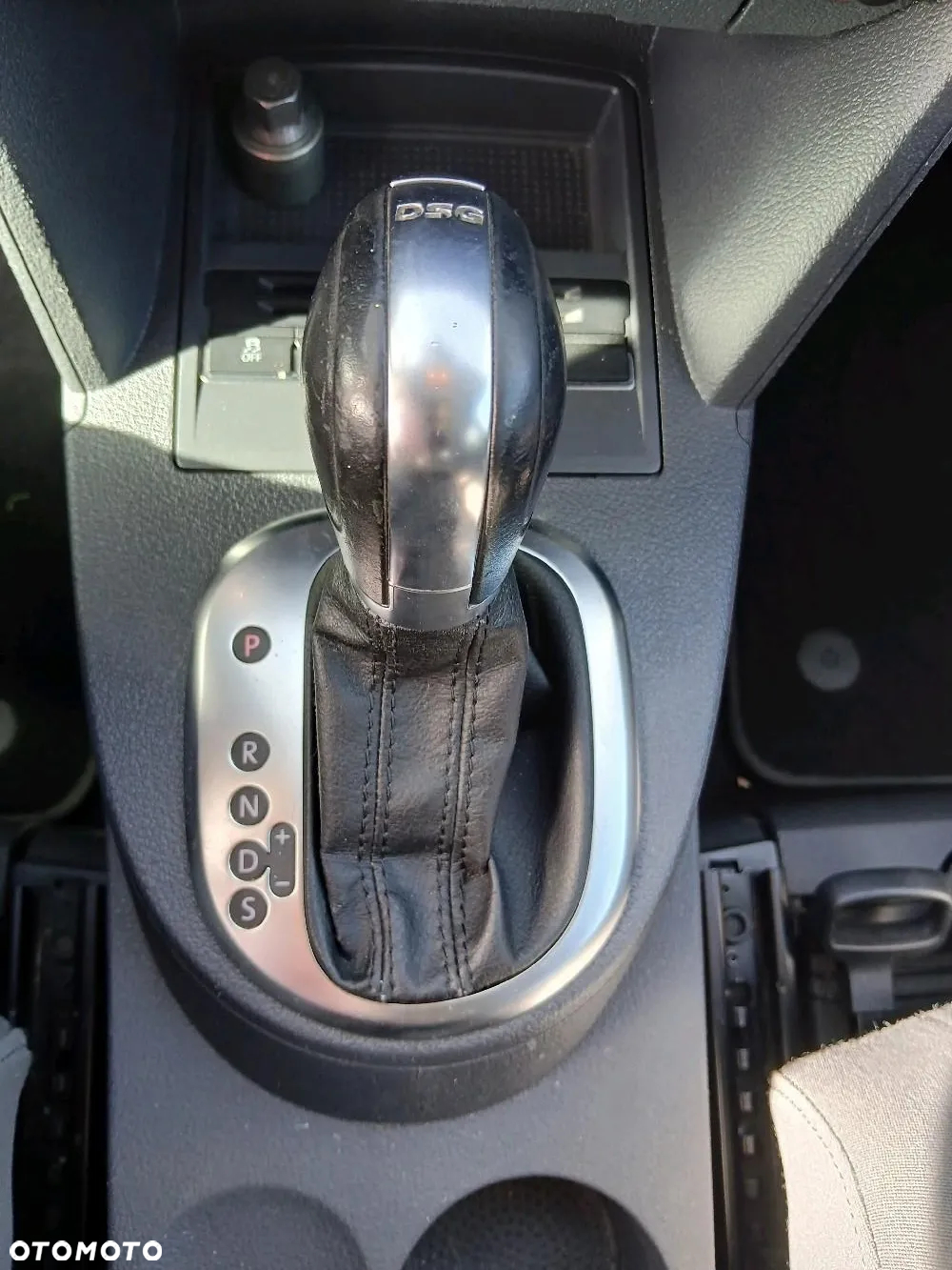 Volkswagen Touran 1.6 TDI DPF Comfortline DSG - 14