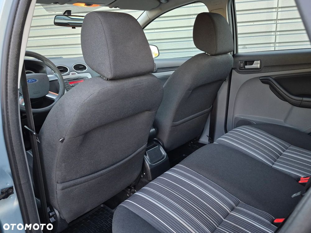 Ford Focus 1.6 X100 - 17