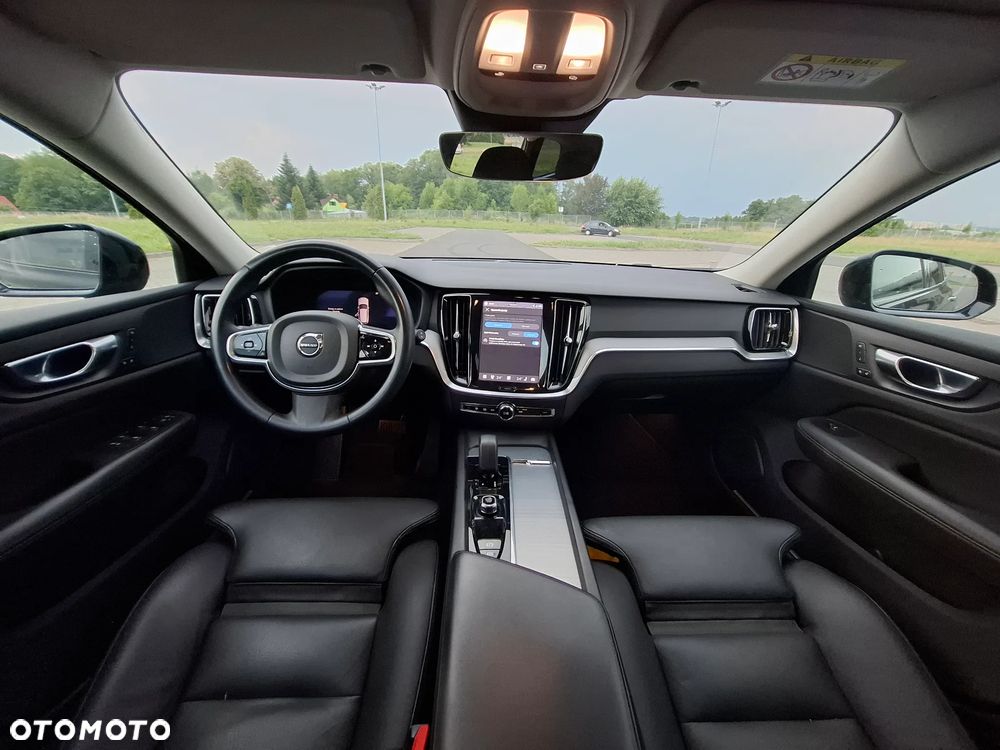 Volvo V60 Cross Country Plus B4 D AWD - 11