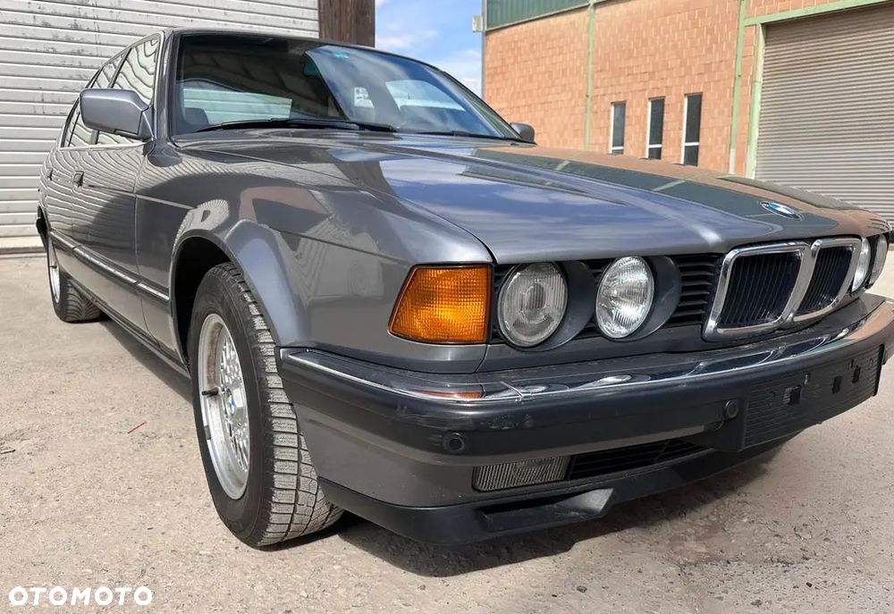 BMW Seria 7 740i - 2