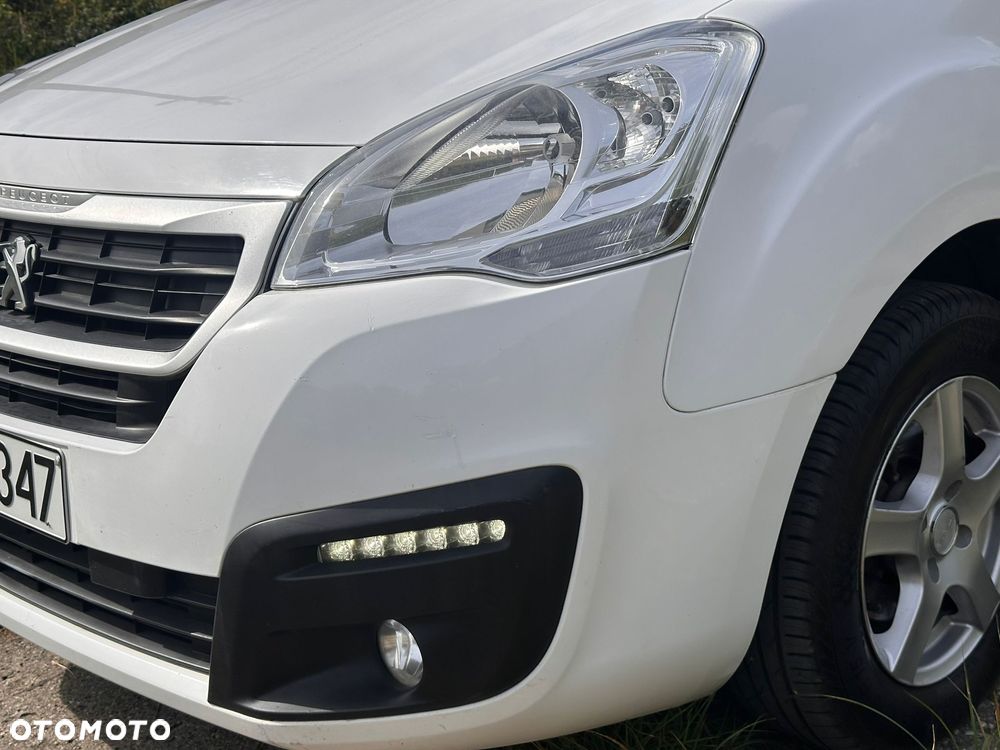 Peugeot Partner 1.6 Hdi 99 kM manual, 2015 rok EURO 6! ORGINALNY PRZEBIEG, HAK, ALUFELGI- BEZWYPADKOWY!!! - 18