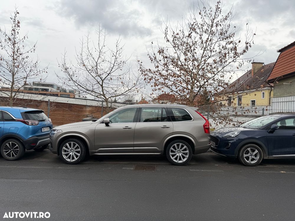 Volvo XC 90 B5 D AWD Geartronic Momentum - 12