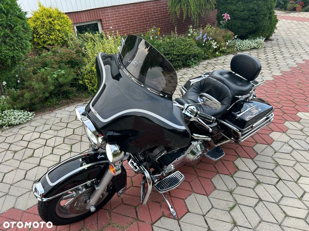 Harley-Davidson FLH Electra Glide - 19