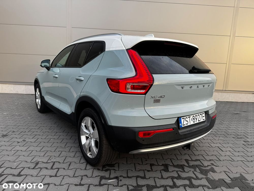 Volvo XC 40 T5 AWD Momentum - 7