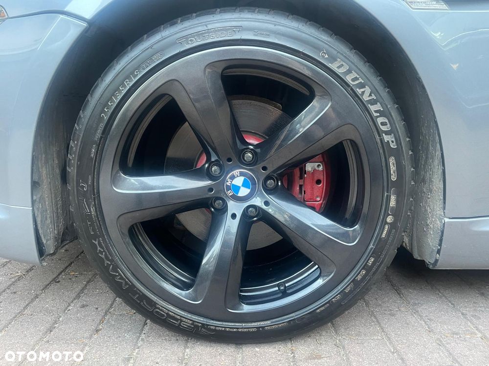 BMW Seria 6 650 i - 24