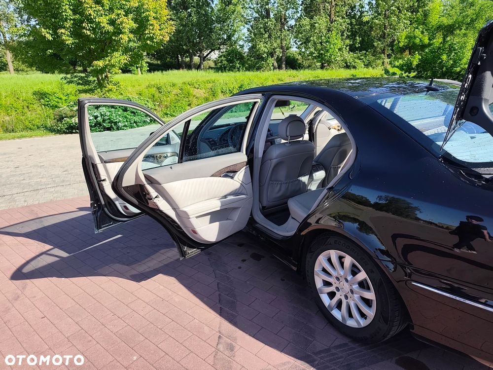 Mercedes-Benz Klasa E 320 T Avantgarde - 8