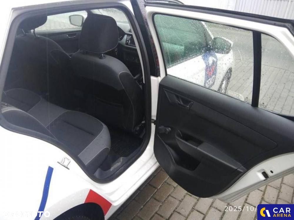 Skoda Fabia - 24