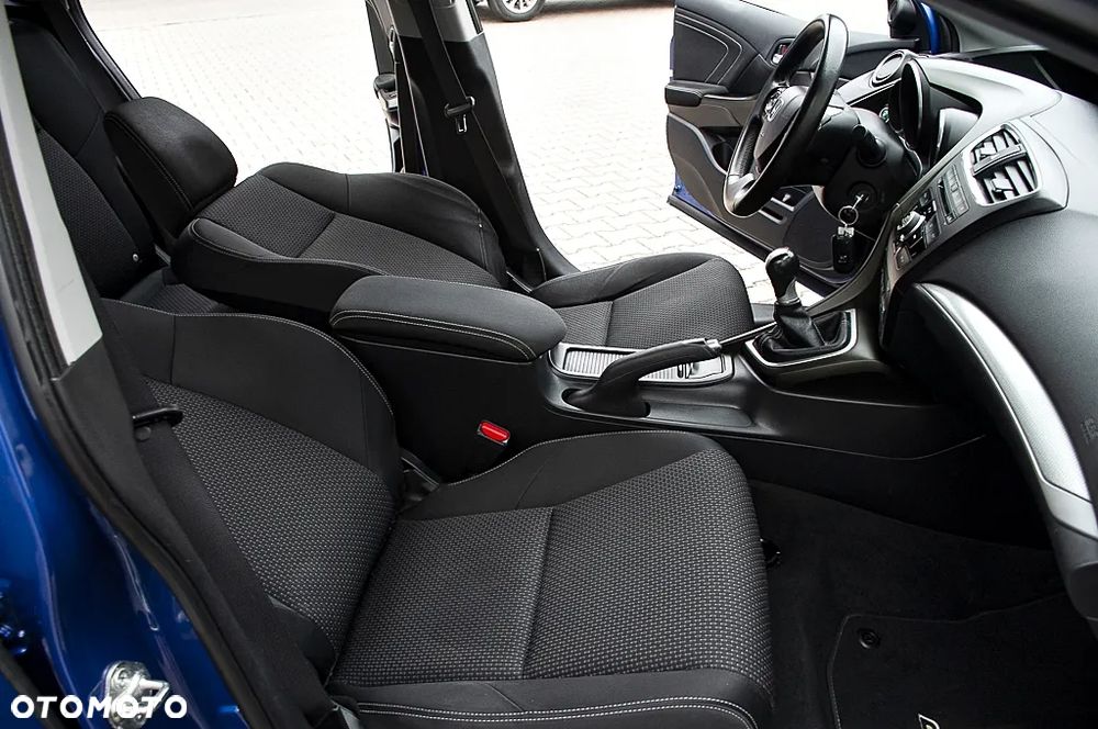 Honda Civic 1.8 i-VTEC Lifestyle - 27