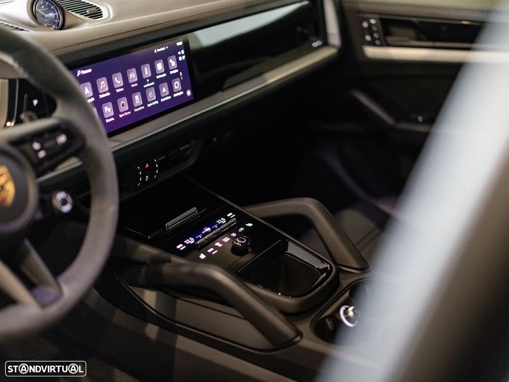 Porsche Cayenne E-Hybrid - 33