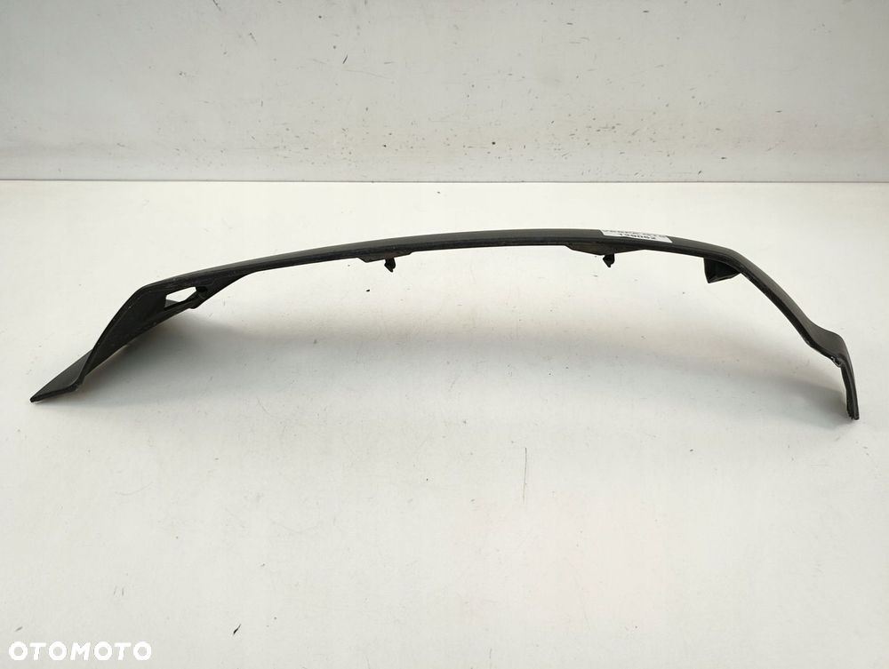 PIAGGIO VESPA GTS LISTWA WYPEŁNIENIE PRAWE - 5