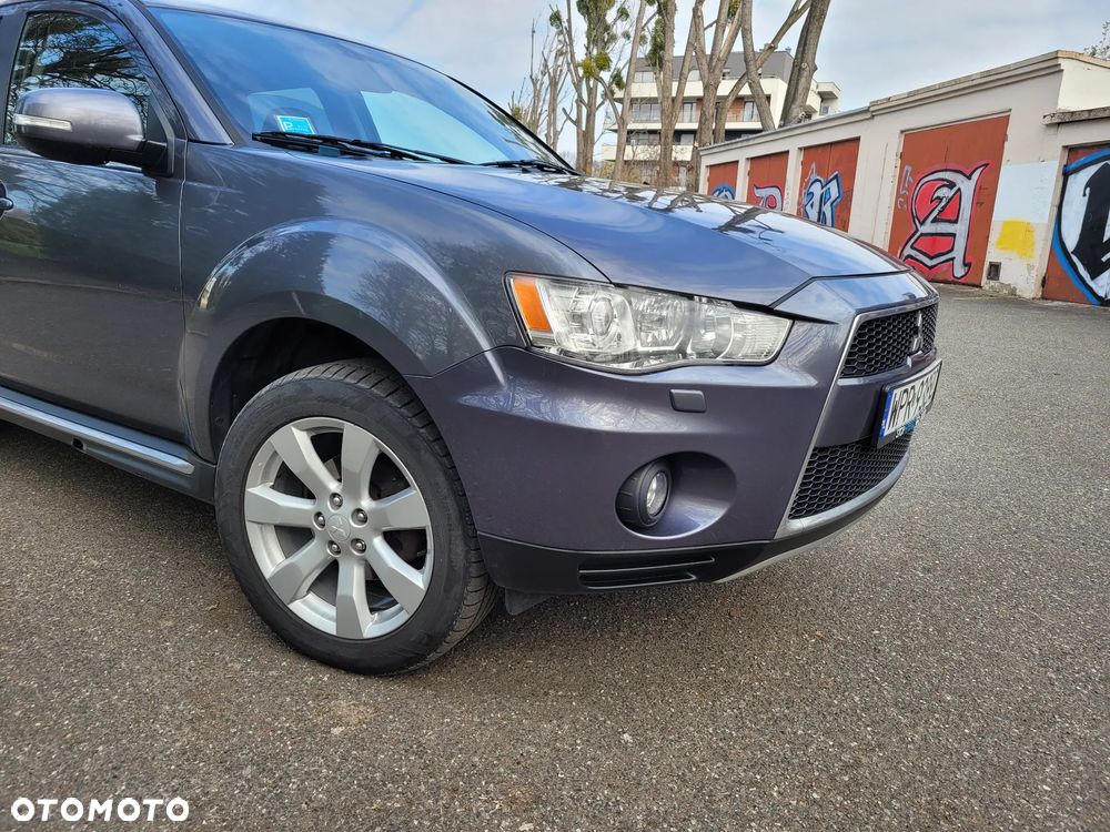Mitsubishi Outlander 2.0 DID Instyle - 1