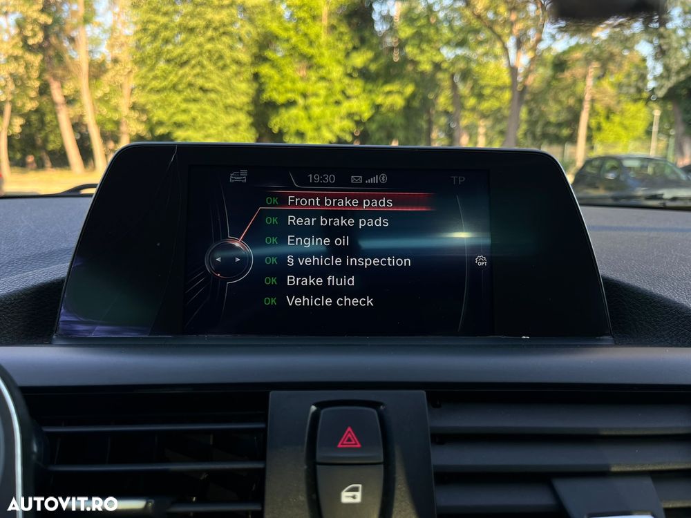 BMW Seria 2 218d Aut. Sport Line - 8