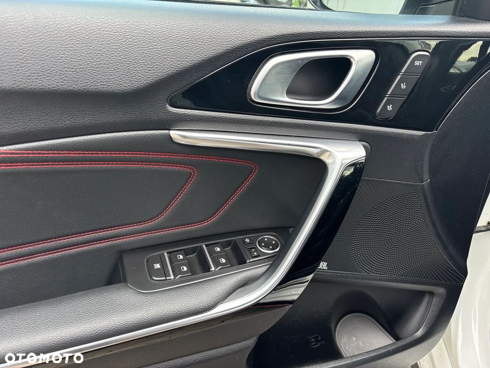 Kia ProCeed - 14