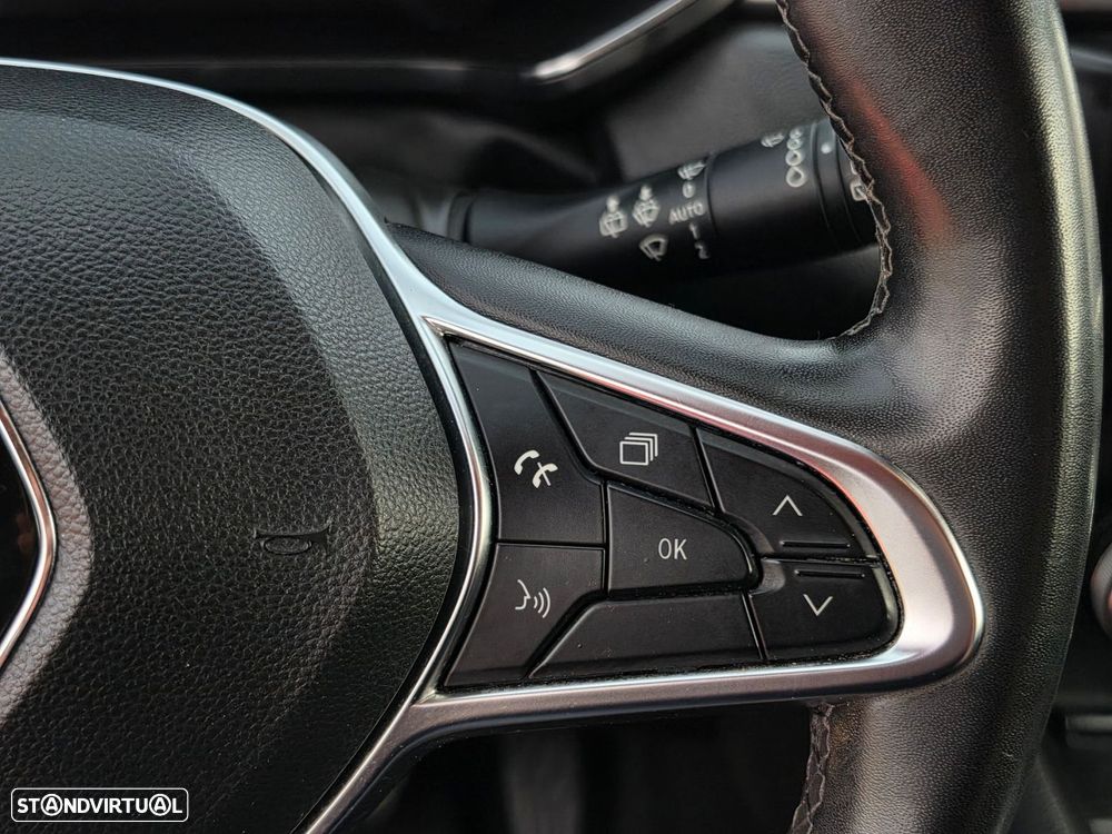 Renault Captur E-TECH 160 INTENS - 23