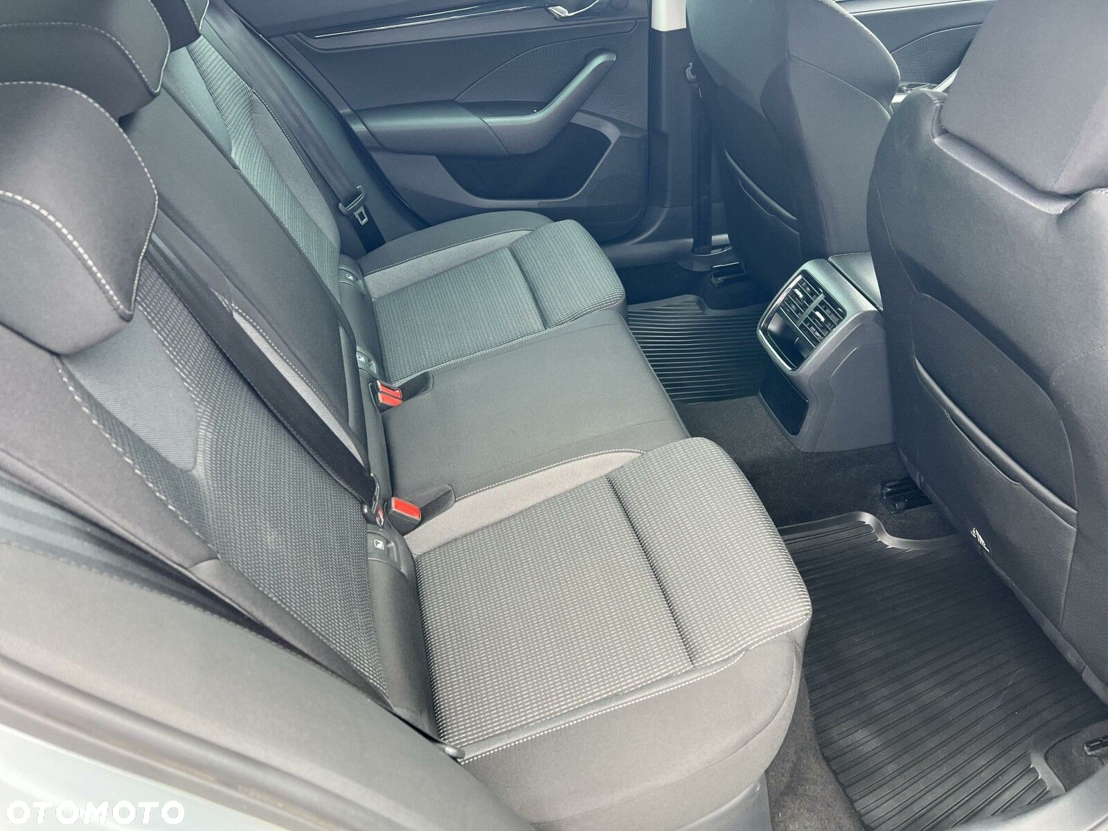 Skoda Octavia 1.5 TSI ACT Ambition DSG - 12
