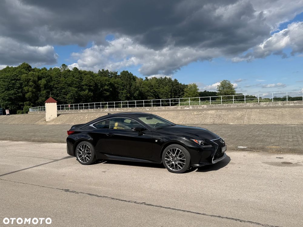Lexus RC - 11