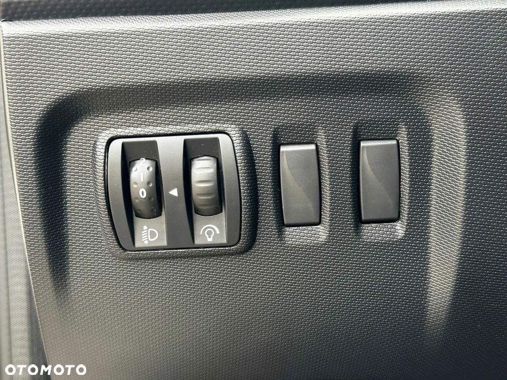 Renault Captur 1.2 TCe Intens EDC - 23