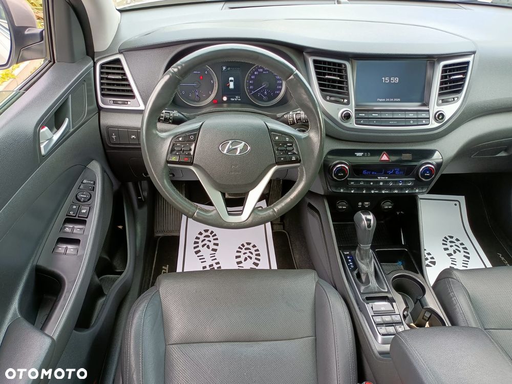 Hyundai Tucson blue 1.7 CRDi 2WD DCT Premium - 24