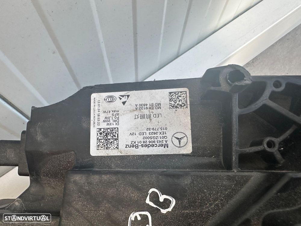 Farol drt mercedes EQA led - 2