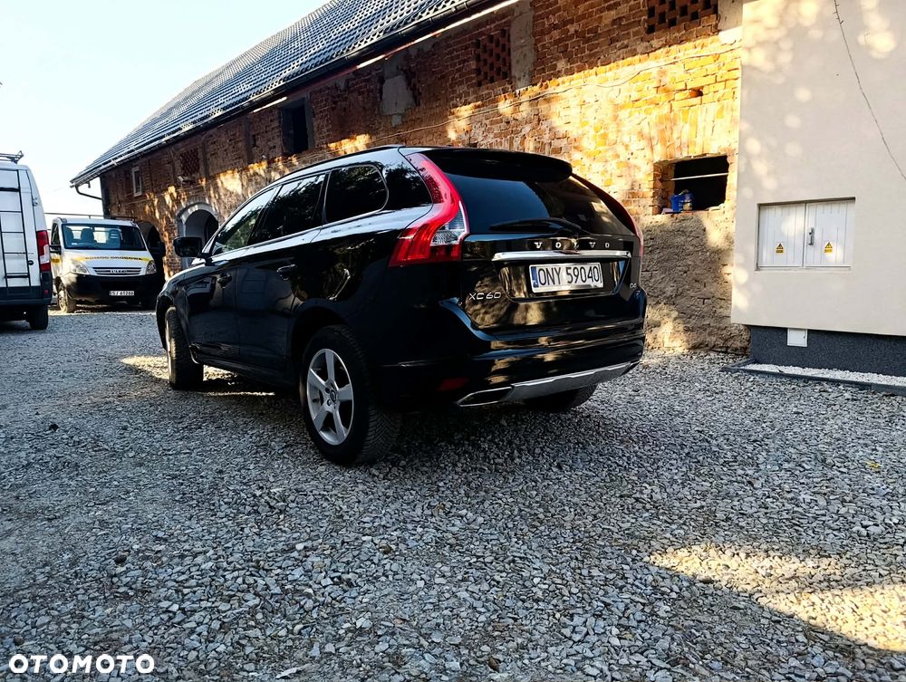 Volvo XC 60 D4 Momentum - 9