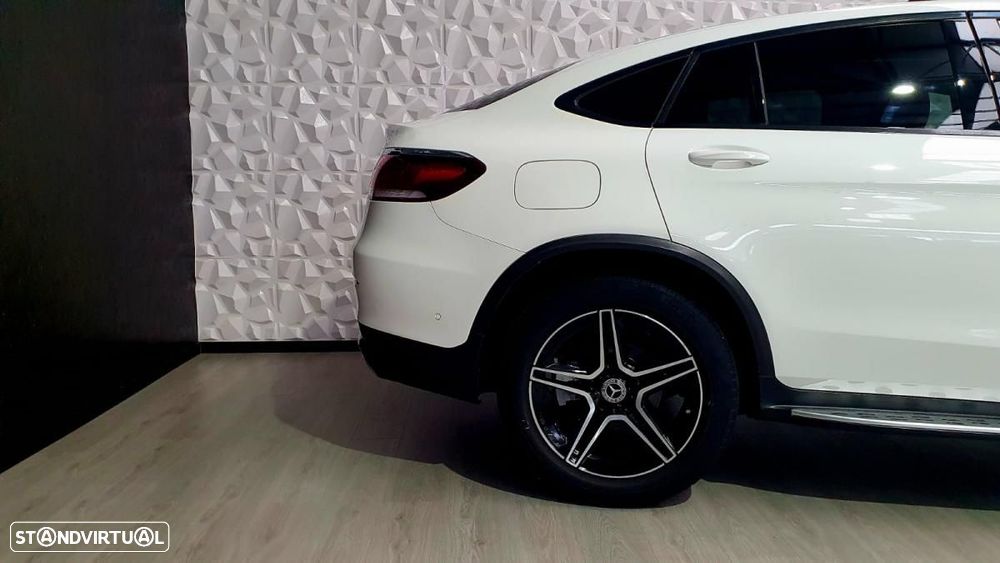 Mercedes-Benz GLC 220 d Coupe 4Matic 9G-TRONIC AMG Line - 4