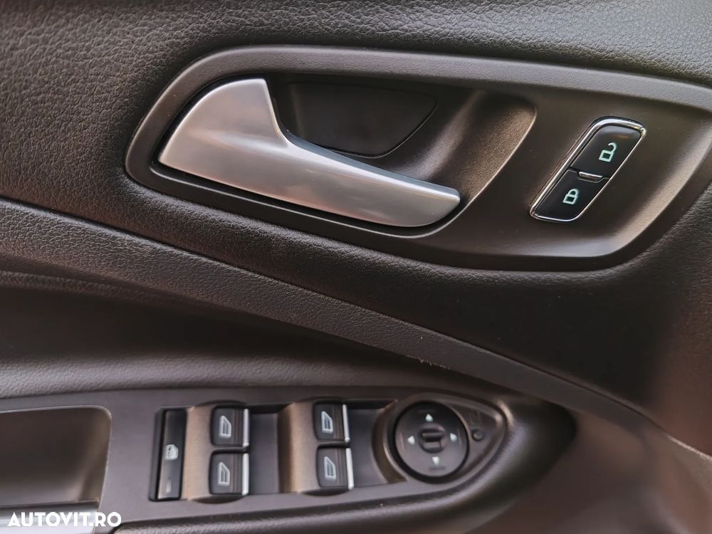 Ford Kuga 2.0 TDCi 4x4 Individual - 21