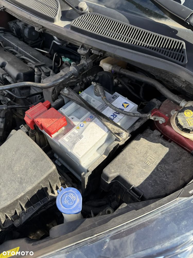 Ford Fiesta 1.4 Titanium - 34