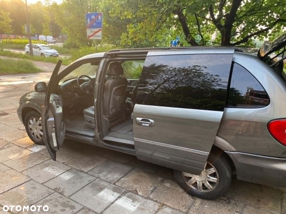 Chrysler Grand Voyager 2.8 CRD Limited - 1