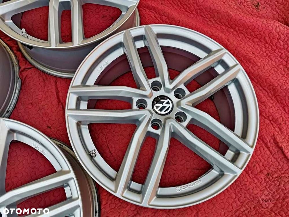 ALUFELGI 18' VW TIGUAN T-Roc Passat Golf - ET51 - 5x112 - j.NOWE - 2
