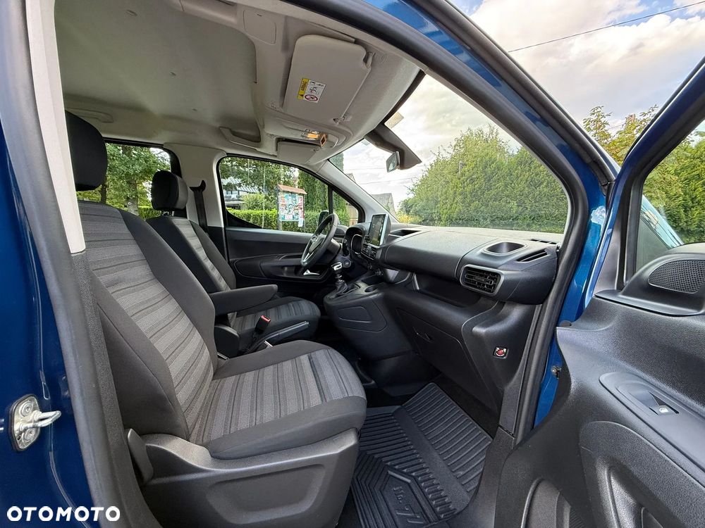 Opel Combo 1.2 Turbo Start/Stop Innovation - 20