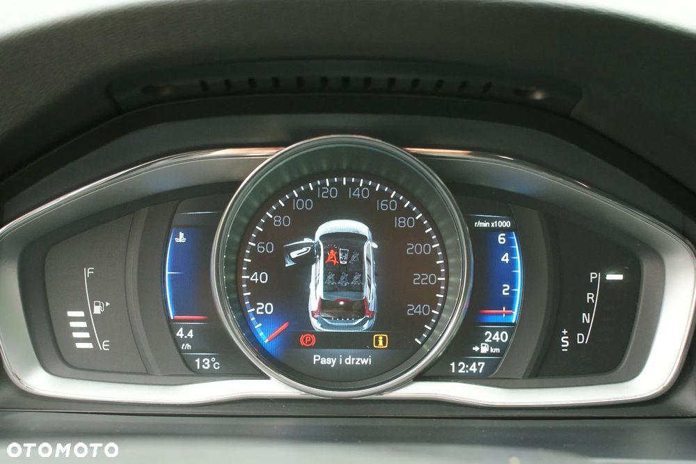 Volvo V60 T5 Geartronic Momentum - 16