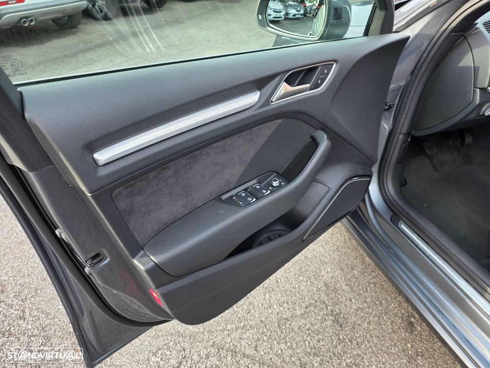 Audi A3 Sportback 2.0 TDI S-line - 16