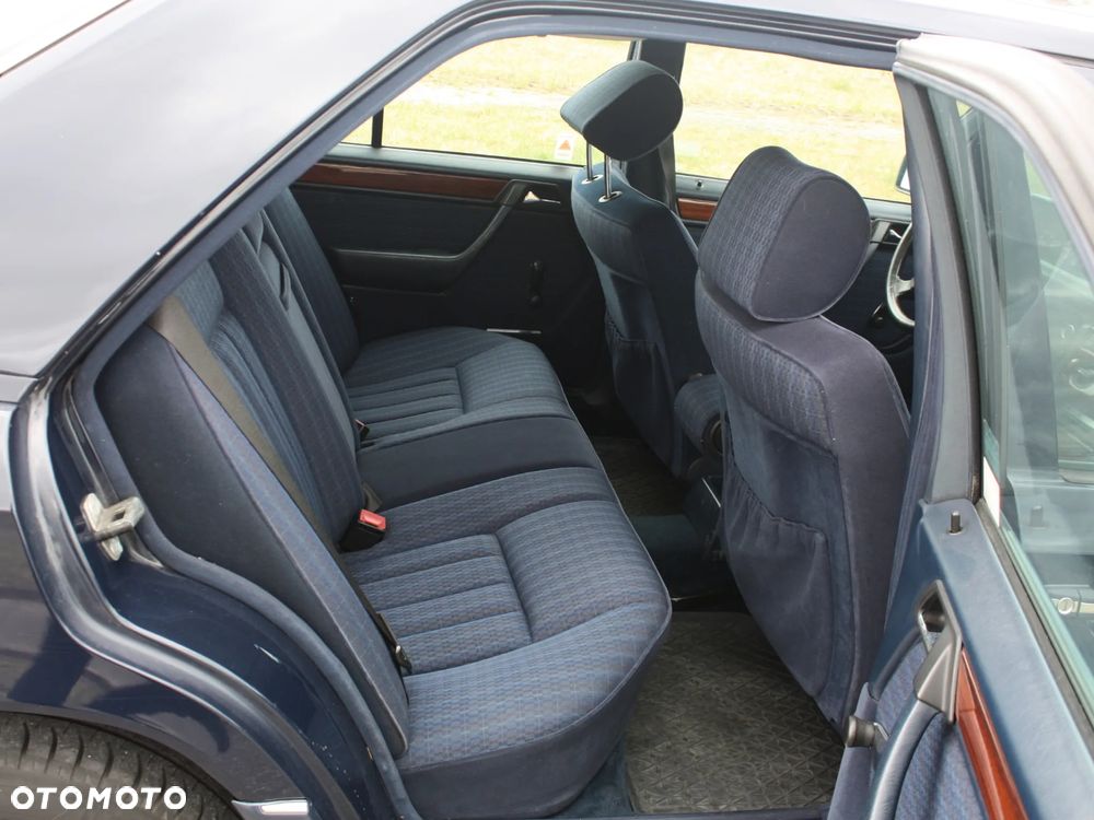 Mercedes-Benz W124 (1984-1993) - 9