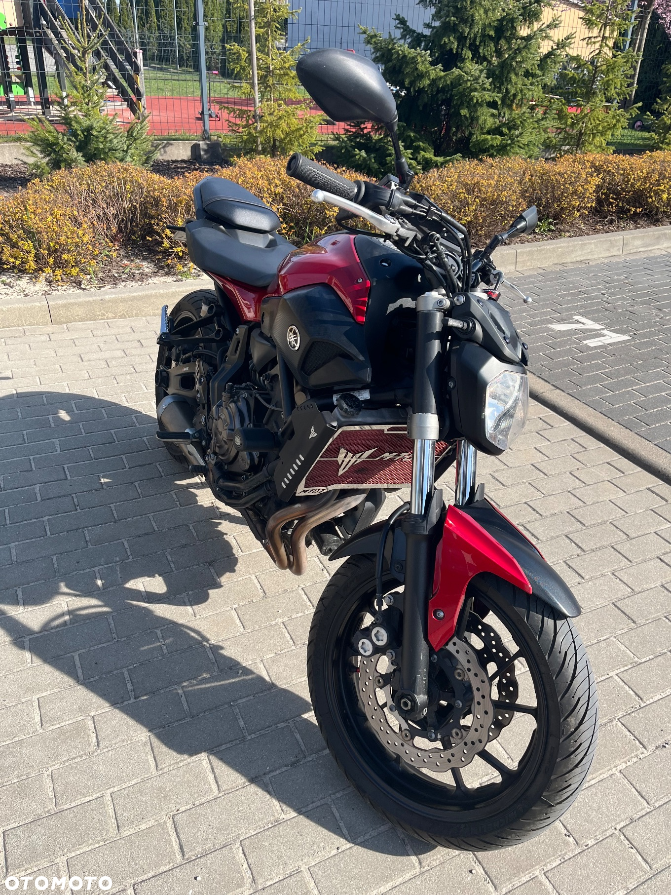 Yamaha MT - 8