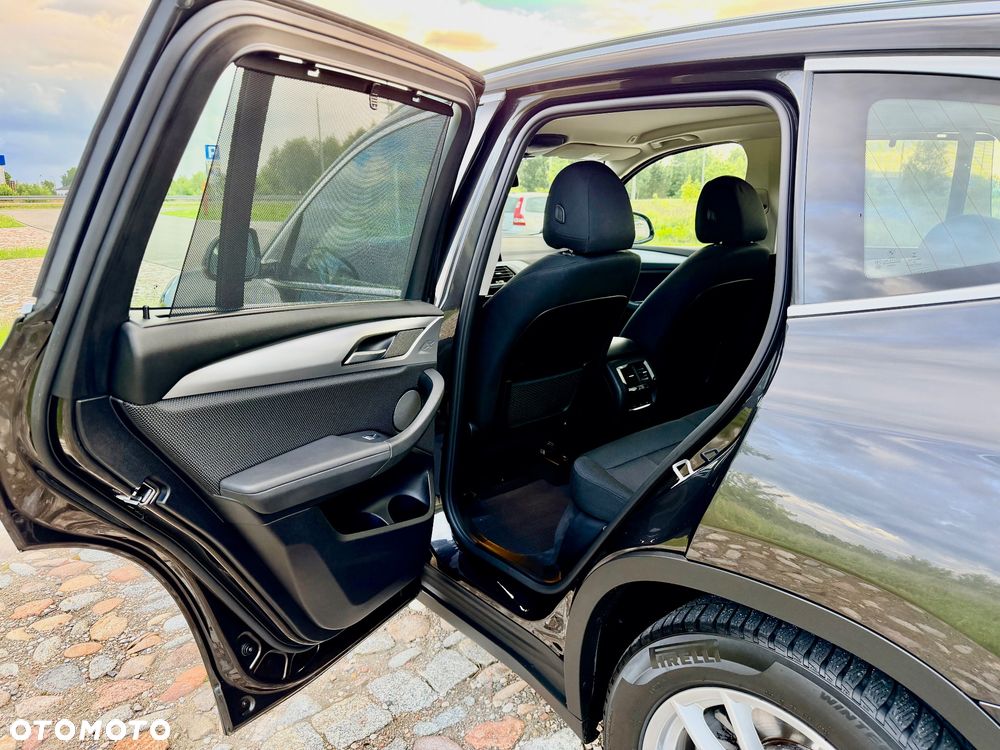 BMW X3 xDrive30e Business Edition sport - 36