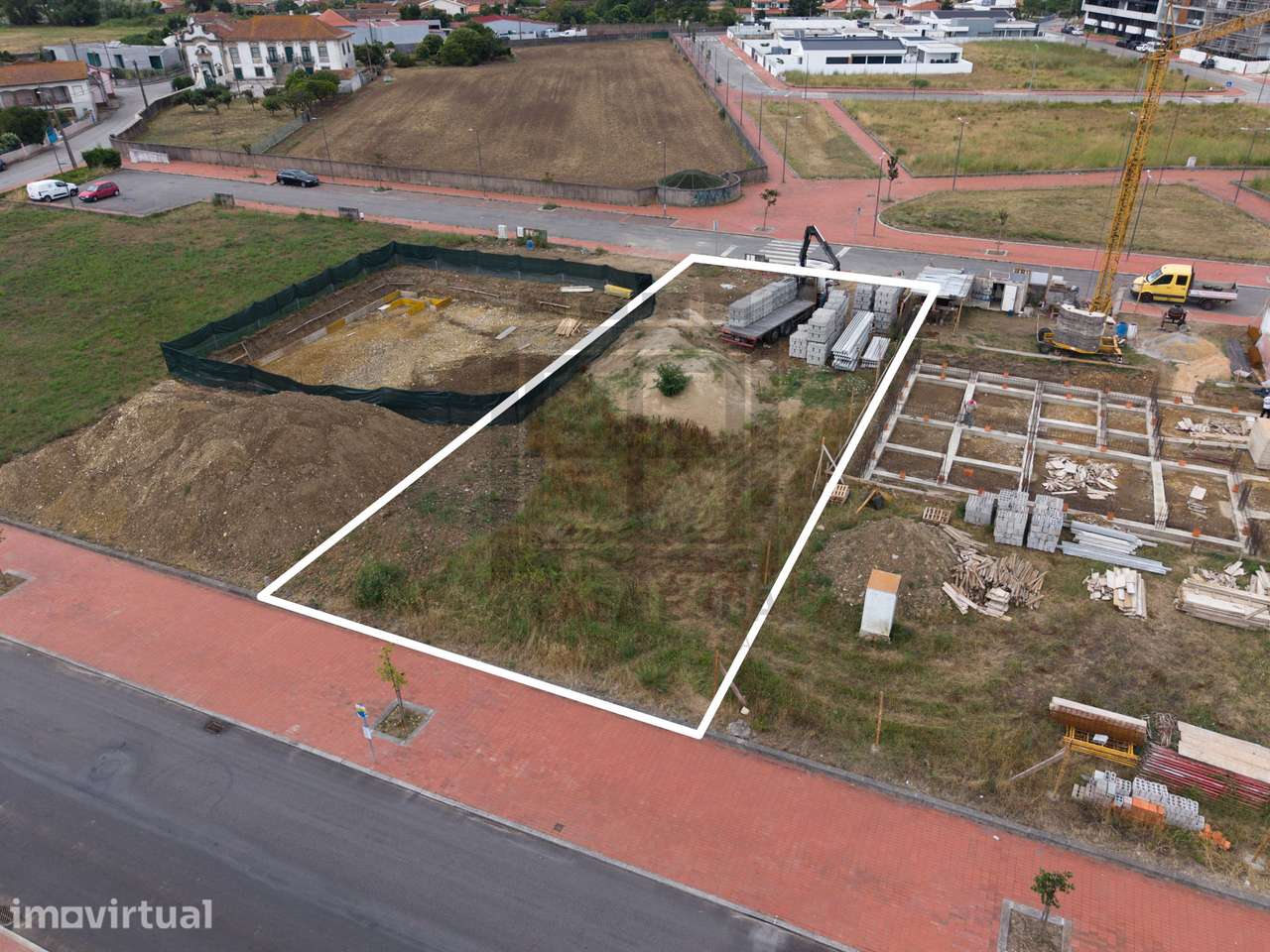 Moradia T3+1 nova, térrea no centro de Avanca - Grande imagem: 3/25