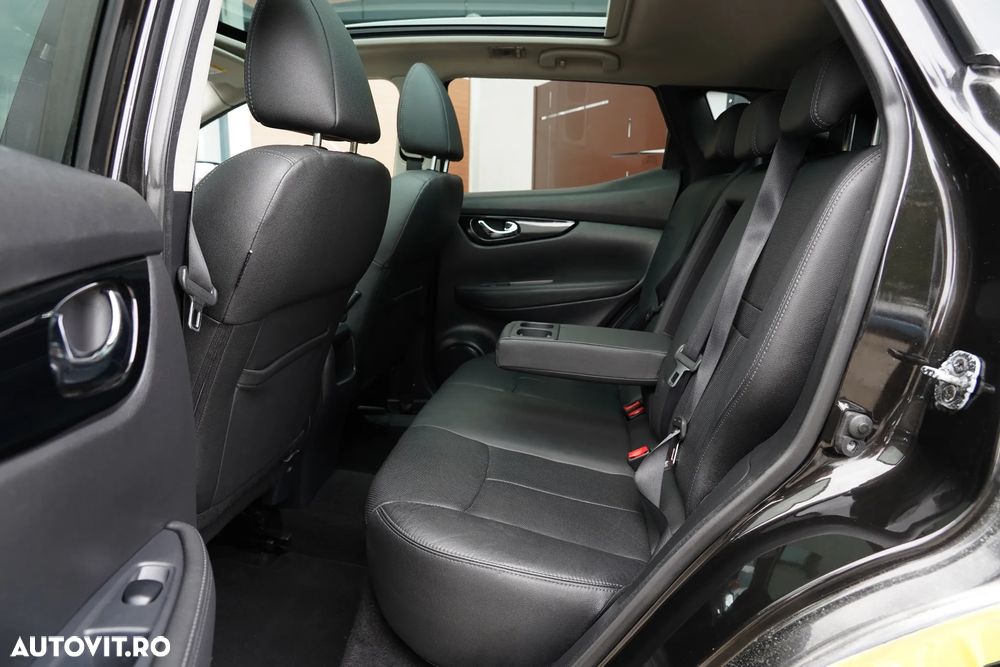 Nissan Qashqai 1.6 DCI Xtronic TEKNA+ - 8