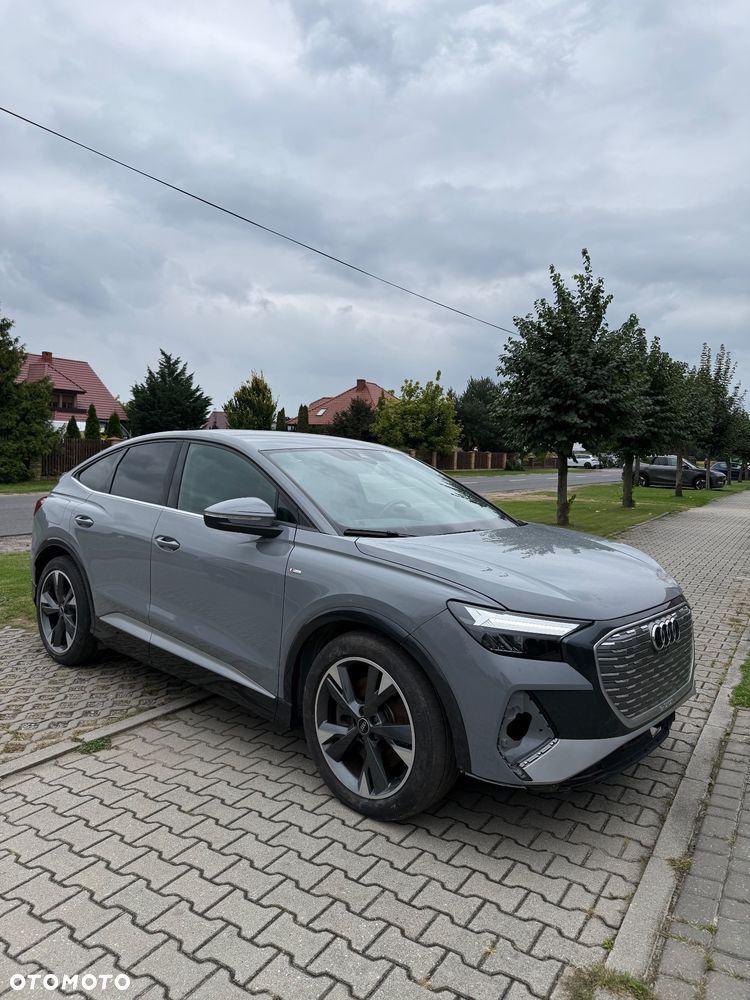 Audi Q4 e-tron - 4